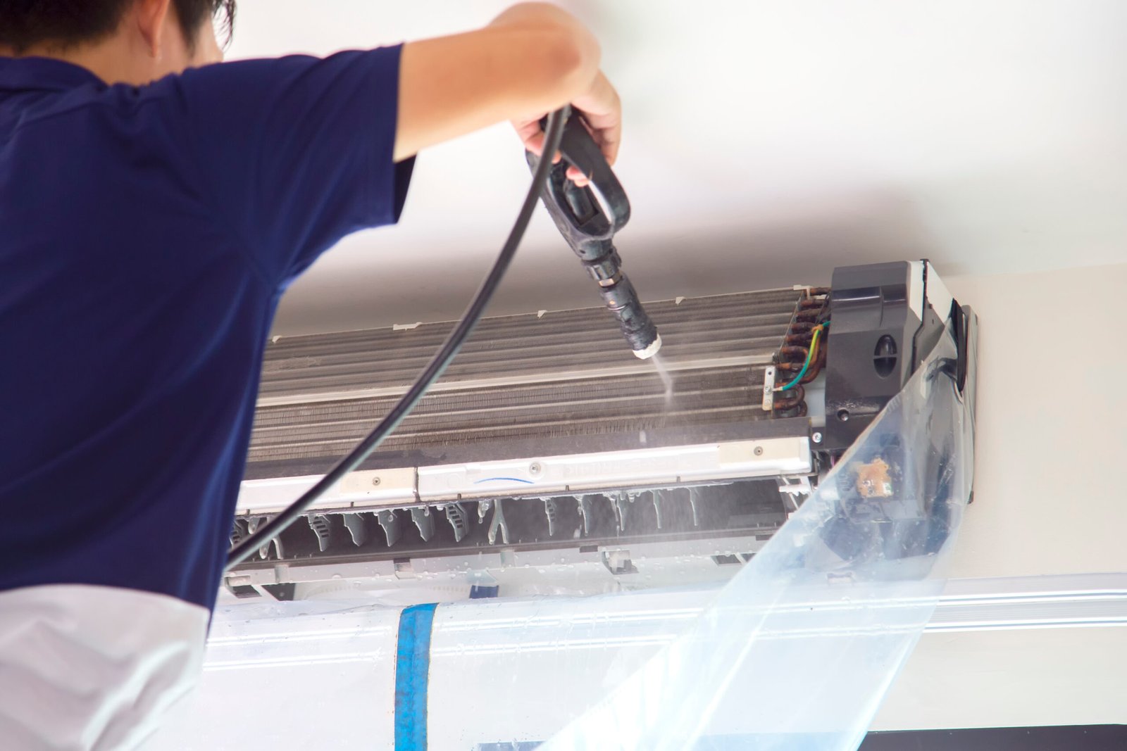 Dominic Dunkley providing expert air conditioning servicing and maintenance in Cambridge