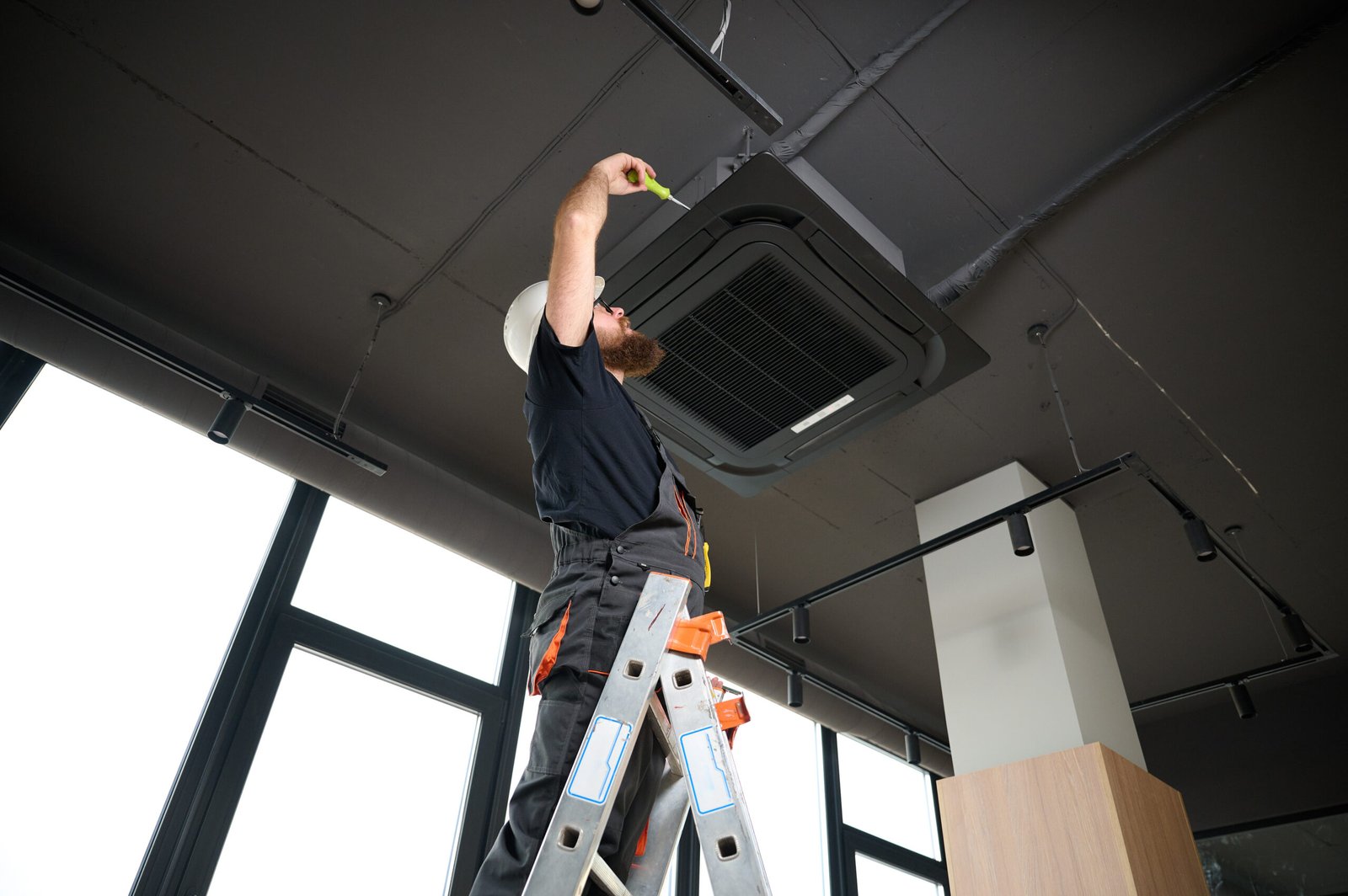 Routine air conditioning servicing in Cambridge for homes and businesses